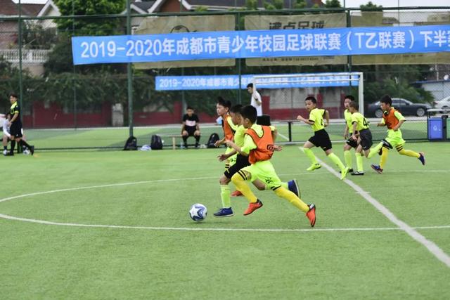 大学生勇敢揭露“资助者”间谍身份，国家安全在每个人手中